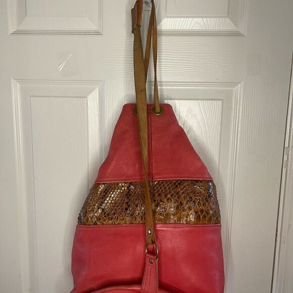 Leather orange and Brown snake skin print  Xlarge bucket bag sling back tan trap main image 13
